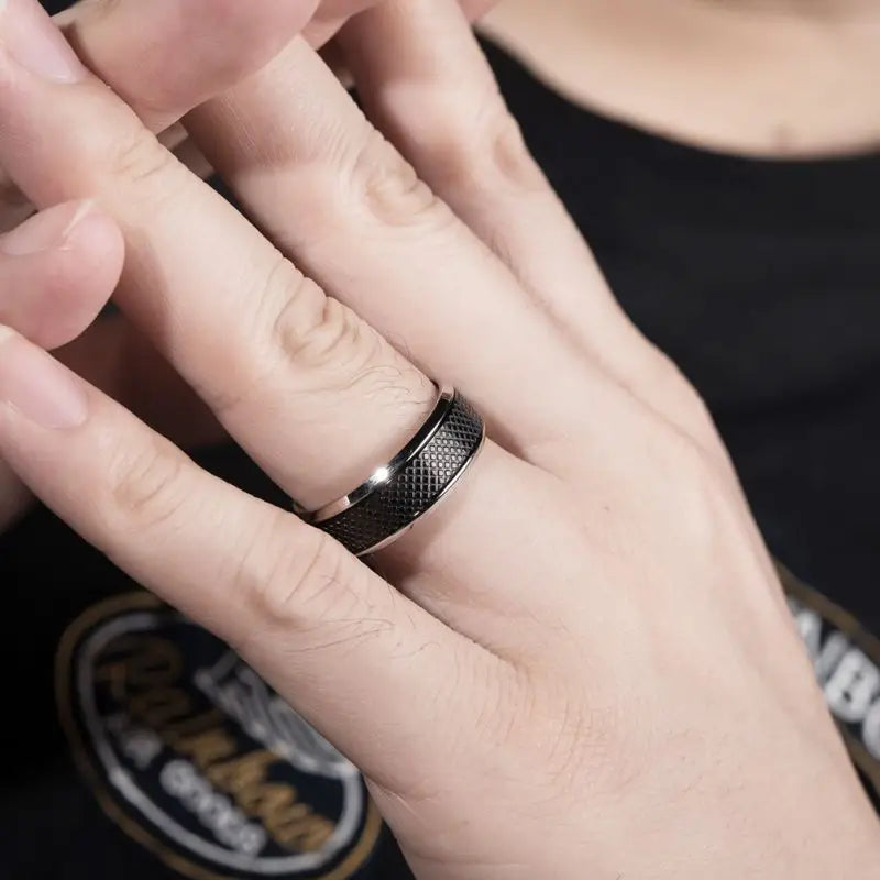High Quality Stainless Steel Men Rings Western Titanium Steel Black White Ring For Fashion Jewelry
